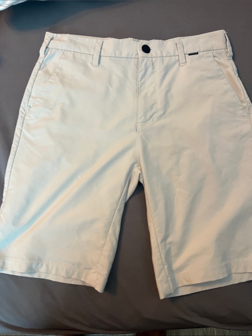 Men's Hurley Cream Shorts - Lightweight Size 28